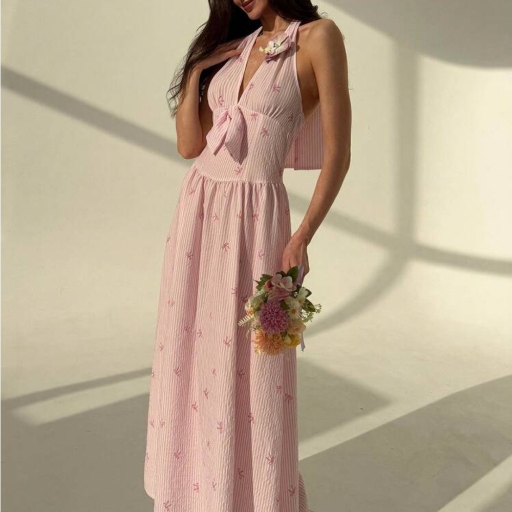 Elegant Pink Halter Dress